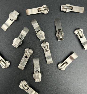 a2cd9f28-3519-4832-9eb7-78d932f3182f